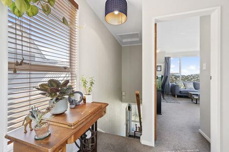 Photo of property in 16b Govind Grove, Ngaio, Wellington, 6035