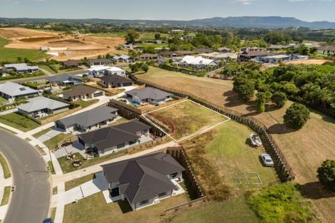 Photo of property in 13 Lakeside Terrace, Omokoroa, 3114