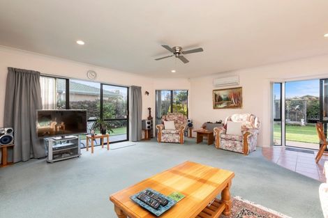 Photo of property in 14 Azalea Dell, Mount Maunganui, 3116