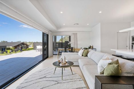 Photo of property in 6 Ian Hopper Way, Pauanui, 3579