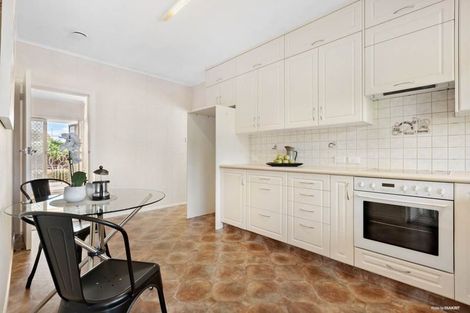 Photo of property in 842a Manukau Road, Royal Oak, Auckland, 1061