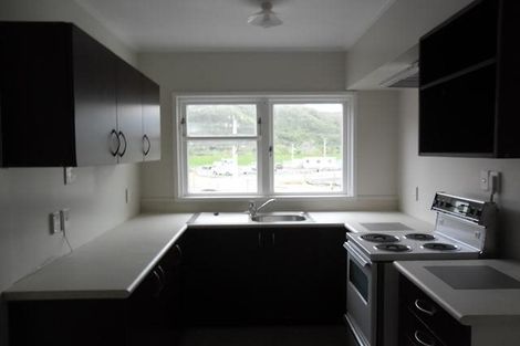 Photo of property in 95 Farmer Crescent, Taita, Lower Hutt, 5011
