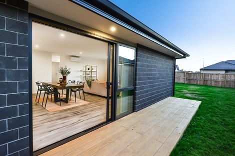 Photo of property in 11 Kimbolton Street, Rototuna North, Hamilton, 3210