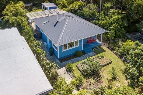 Photo of property in 65 Airlie Road, Plimmerton, Porirua, 5026