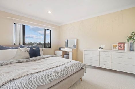 Photo of property in 21 Ridge Valley Drive, Browns Bay, Auckland, 0630