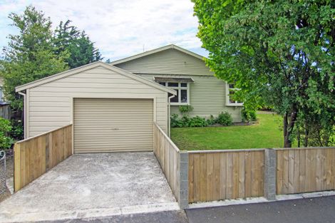 Photo of property in 16 Victoria Street, Carterton, 5713