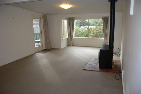 Photo of property in The Triangle, 4/33 Halswater Drive, Churton Park, Wellington, 6037