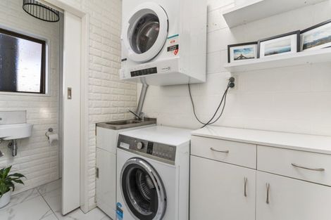 Photo of property in 2/4 Mardi Place, Mount Maunganui, 3116