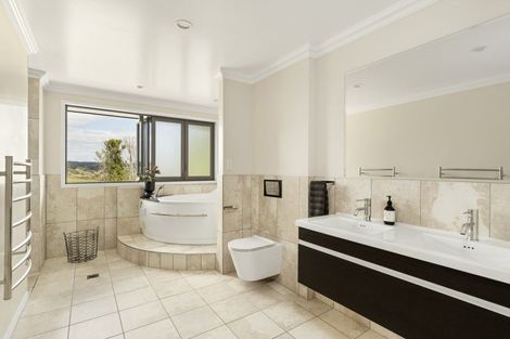 Photo of property in 28 Garvan Glen, Pyes Pa, Tauranga, 3112