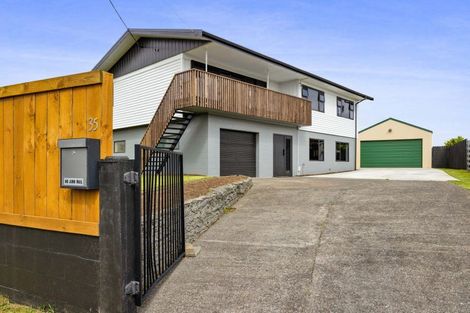 Photo of property in 35 Collins Street, Hawera, 4610