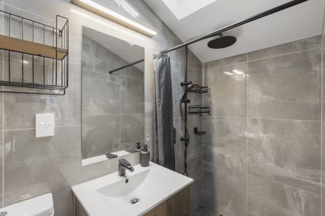 Photo of property in 132 Hinewa Road, Otumoetai, Tauranga, 3110