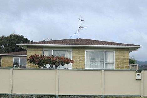 Photo of property in 70a Eatwell Avenue, Paraparaumu Beach, Paraparaumu, 5032