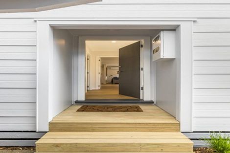 Photo of property in 2/13 Oregon Avenue, Avondale, Auckland, 1026