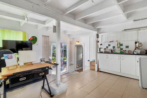 Photo of property in 115 Manuka Road, Bayview, Auckland, 0629