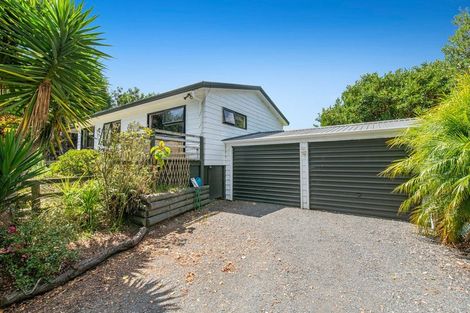 Photo of property in 786 South Head Road, South Head, Helensville, 0874