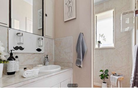 Photo of property in 32 Cambridge Terrace, Masterton, 5810