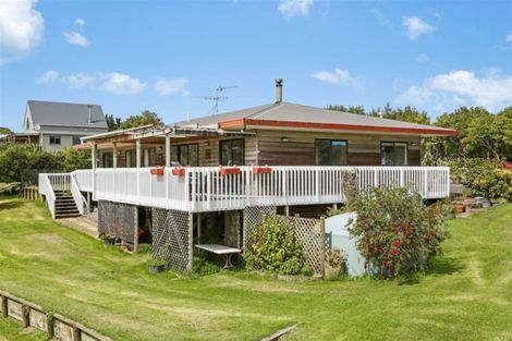 Photo of property in 150 Kaipara Road, Papakura, 2582
