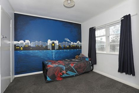 Photo of property in 64 Phillips Street, Sanson, 4817