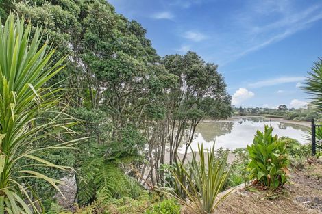 Photo of property in 6 Cherry Place, Waiuku, 2123