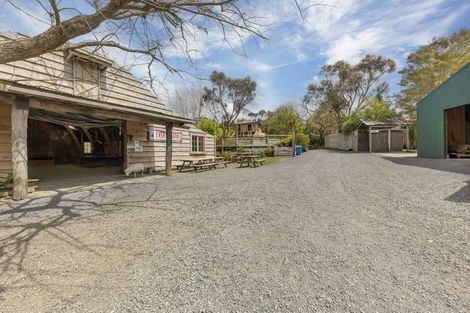 Photo of property in 308 Henderson Valley Road, Henderson Valley, Auckland, 0612