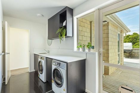 Photo of property in 206b Heta Road, Merrilands, New Plymouth, 4312