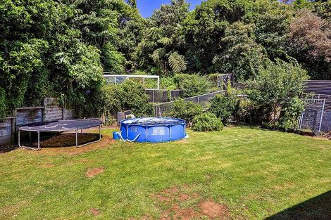 Photo of property in 3 Ward Place, Marfell, New Plymouth, 4310