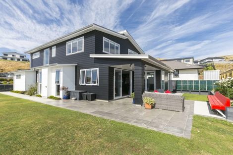 Photo of property in 117 Amesbury Drive, Churton Park, Wellington, 6037
