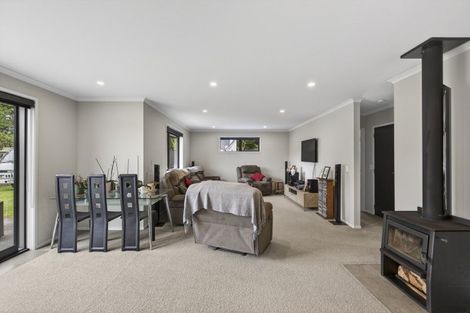 Photo of property in 40 Dreaver Drive, Waitara, 4320