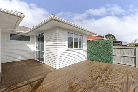 Photo of property in 7 Victor Street, Hurdon, New Plymouth, 4310