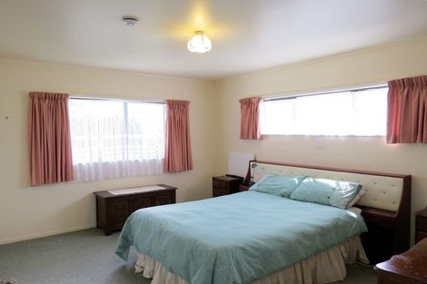 Photo of property in 5 Allman Drive, Coromandel, 3506