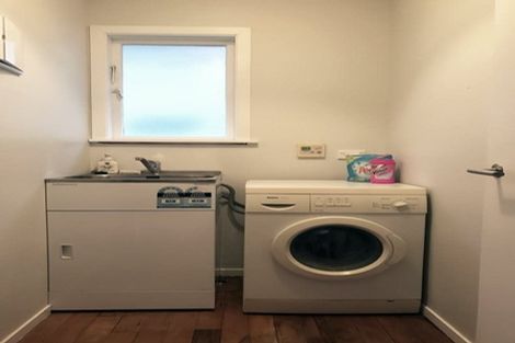 Photo of property in 33 Dakota Avenue, Beach Haven, Auckland, 0626