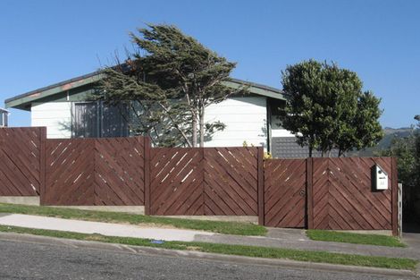 Photo of property in 24 Mapplebeck Street, Titahi Bay, Porirua, 5022