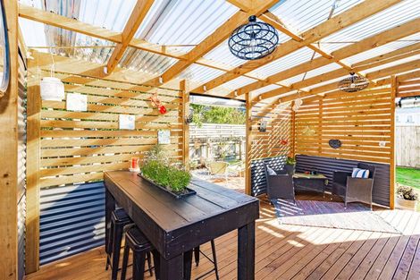 Photo of property in 96 Alma Road, Gonville, Whanganui, 4501