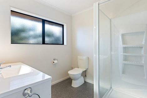 Photo of property in 17 Gandalf Crescent, Paraparaumu, 5032