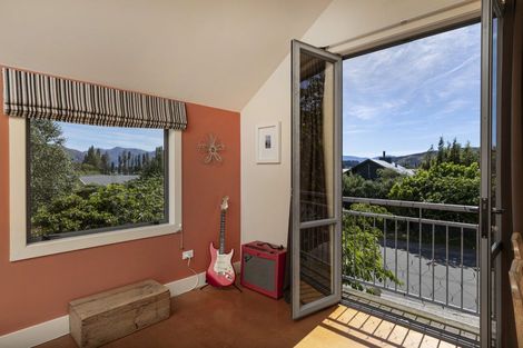 Photo of property in 121 Meadowstone Drive, Wanaka, 9305