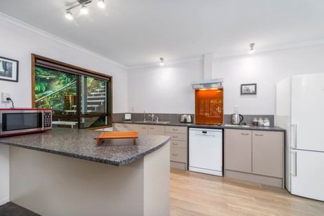 Photo of property in 5 Summit Road, Lake Okareka, Rotorua, 3076