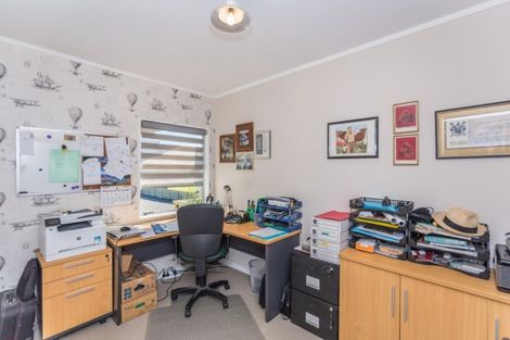 Photo of property in 20 Kent Avenue, Waitarere Beach, Levin, 5510