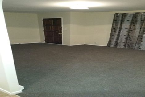 Photo of property in 17 Mckellar Place, Hornby, Christchurch, 8042