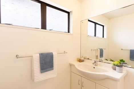 Photo of property in 10a Arnold Grove, Paraparaumu Beach, Paraparaumu, 5032