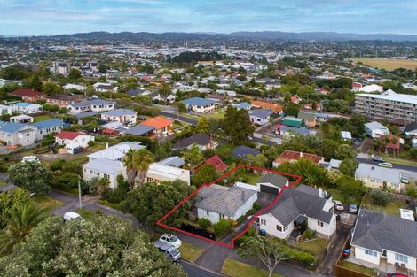 Photo of property in 175 Blockhouse Bay Road, Avondale, Auckland, 0600