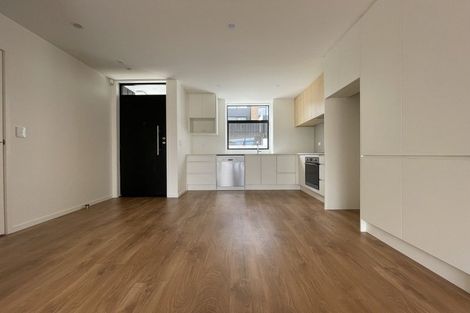 Photo of property in 7c Reg Pearce Way, Glen Innes, Auckland, 1072