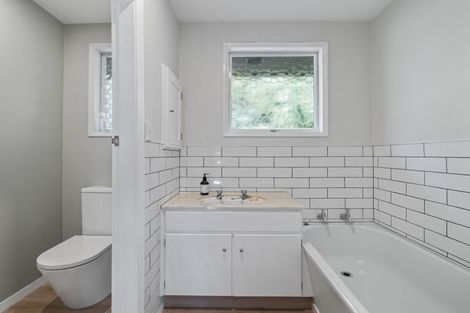 Photo of property in 154 Halswell Junction Road, Halswell, Christchurch, 8025