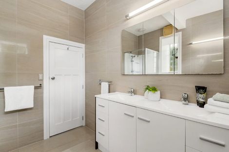 Photo of property in 12 Domain Street, Devonport, Auckland, 0624