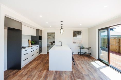 Photo of property in 87 Freedom Drive, Kelvin Grove, Palmerston North, 4470