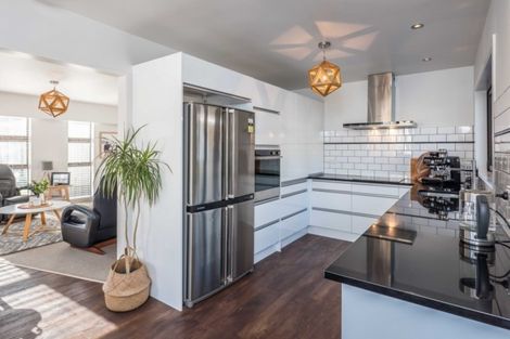 Photo of property in 2/50 Devonshire Road, Miramar, Wellington, 6022