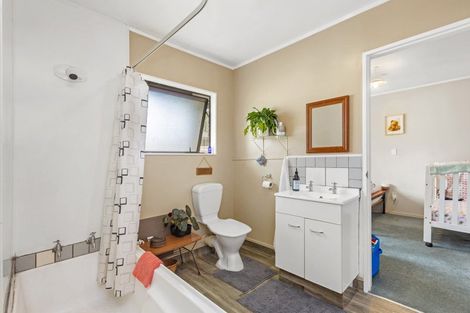 Photo of property in 385a Wainui Road, Raglan, 3297