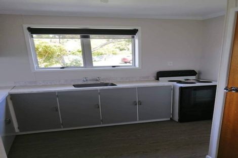 Photo of property in 5 Rennell Street, Frankleigh Park, New Plymouth, 4310