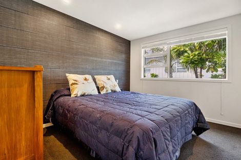 Photo of property in 60 Karewa Parade, Papamoa Beach, Papamoa, 3118