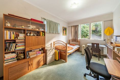 Photo of property in 298 Main Road, Tawa, Wellington, 5028