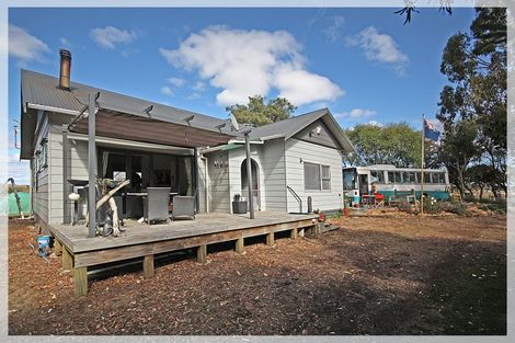 Photo of property in 332 Foxton Shannon Road, Foxton, 4893